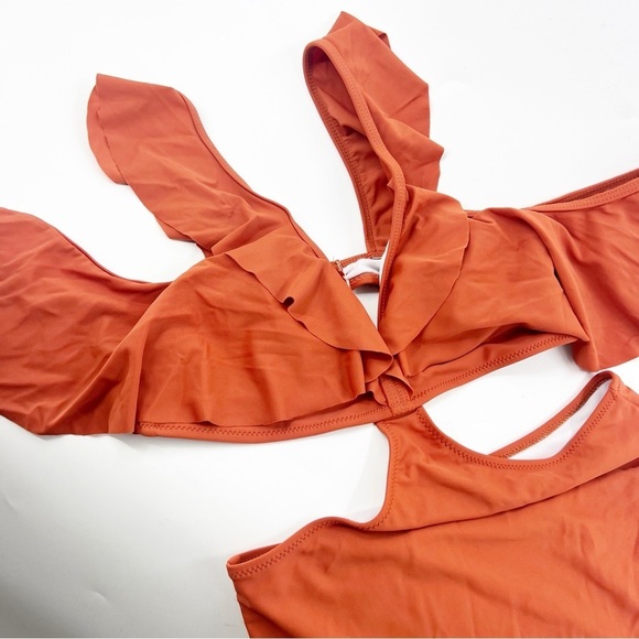 ✅ CUPSHE BURNT ORANGE ONE PIECE WITH RUFFLE SIZE MEDIUM - Picture 3 of 5